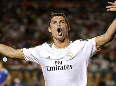 Ronaldo chưa muốn gia hạn hợp đồng với Real