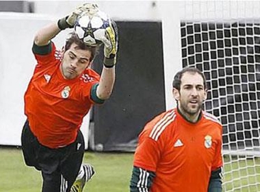 Iker Casillas và Diego Lopez