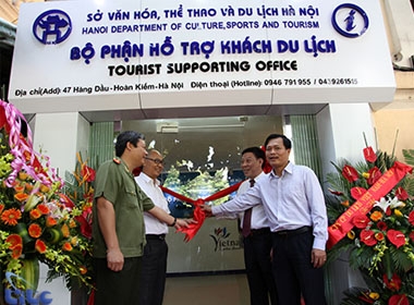 Hà Nội khai trương “Bộ phận hỗ trợ khách Du lịch”