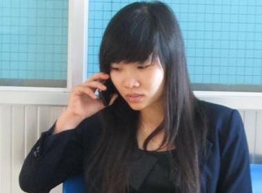 Cô gái may mắn sống sót trong vụ chìm tàu nhờ sự cứu giúp của các đồng nghiệp