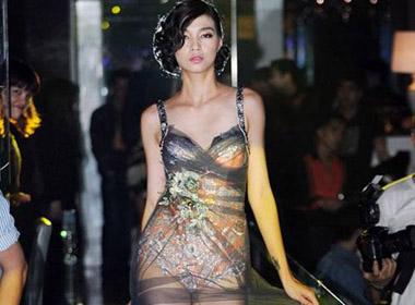 Người mẫu Thúy Hương