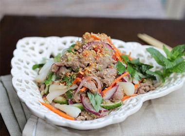 Nộm thịt bò chua cay