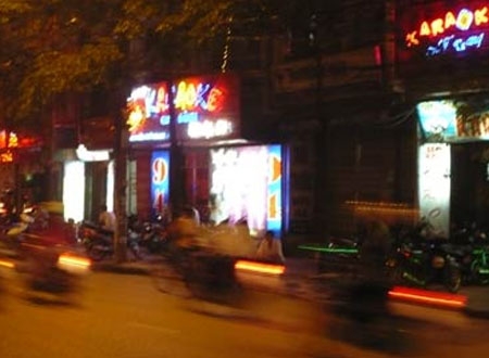 Nhóm thanh niên làng đã xảy ra cuộc hỗn chiến tại quán karaoke (Ảnh minh họa)