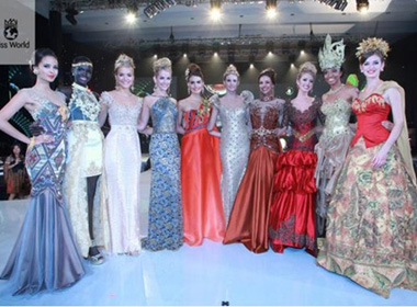 10 thí sinh xuất sắc nhất của phần thi Top Model.