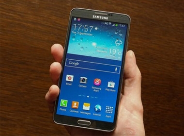 Samsung Galaxy Note 3 với màn hình cảm ứng lớn