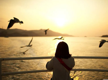 Tôi biết phía trước con đường mình lựa chọn biết bao gian khó, niền hạnh phúc được làm mẹ có giúp tôi vượt qua điều tiếng gái không chồng mà chửa không? (Ảnh minh họa).