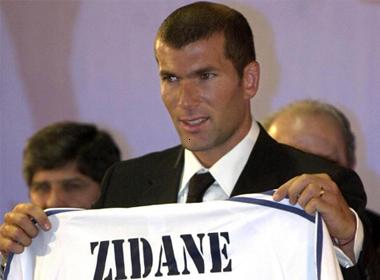 Zidane cũng cho rằng anh không đáng với số tiền 75 triệu euro Real đã chi đưa anh về từ Juventus