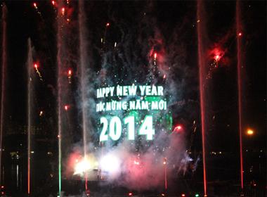 Khi chuông đồng hồ dứt điểm giây cuối cùng, một năm mới lại bắt đầu, với rất nhiều lời chúc tốt đẹp được bạn bè, người thân gửi cho nhau.