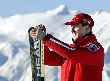 Cả thế giới thể thao đang hướng the Michael Schumacher