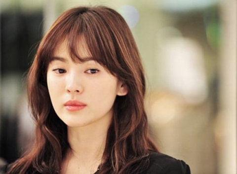 Song Hye Kyo và một loạt sao Hàn bị tòa án xử thua kiện