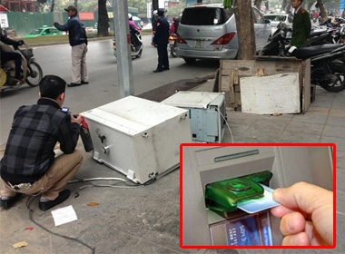 Hiện trường vụ đục phá cây ATM