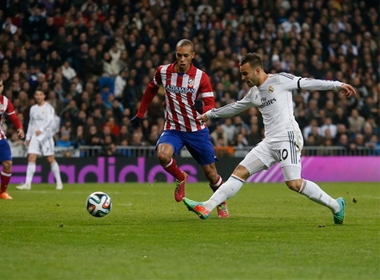 Jese (phải) ghi bàn nâng tỷ số lên thành 2-0 cho Real Madrid - Ảnh: Reuters