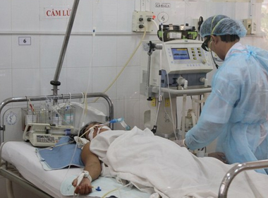 Bệnh nhân Bo Bo Thị X. đang được điều trị tích cực tại Bệnh viện Đa khoa Khánh Hòa