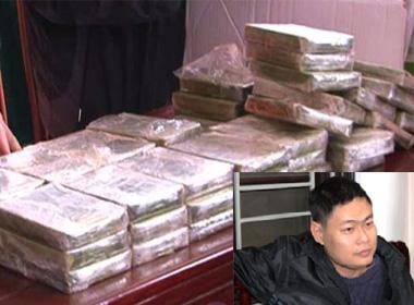 Hồ Sự Cơ (ảnh nhỏ) và tang vật vụ án (ảnh lớn)