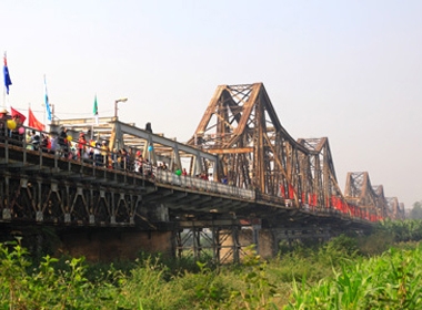 Bộ GTVT đã xác định nên lấy đúng tuyến đường sắt cũ trên cầu Long Biên để nâng cấp lên, giữ được kiến trúc của cầu. Kết cấu của cầu sẽ được nâng cao để đáp ứng lưu thông.