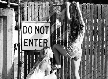 Bạn chọn gái ngoan hay gái hư?