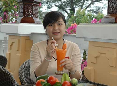 Chỉ một ly nước cam tươi có thể cung cấp hơn 50% nhu cầu về vitamin C cho một phụ nữ cần trong ngày