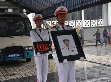 11h30 trưa nay, Ban lễ tang đã tổ chức lễ truy điệu Thượng tướng Phạm Quý Ngọ (thứ trưởng Bộ công an) theo nghi lễ tang cấp cao