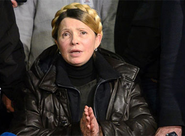 Bà Yulia Tymoshenko phát biểu sau khi được trả tự do hôm 22/2. Ảnh: Reuters