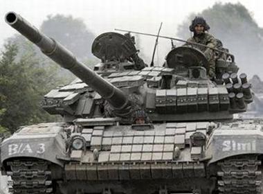 Xe tăng T72B1 của Nga từng tham chiến tại Chechnya (RIA)