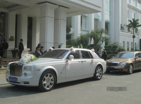 Rolls-Royce Phantom Spirit of Ecstasy Edition duy nhất ở Việt Nam