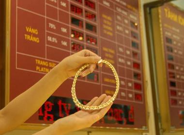 Giá vàng trong nước giảm trong vòng 1 tháng qua