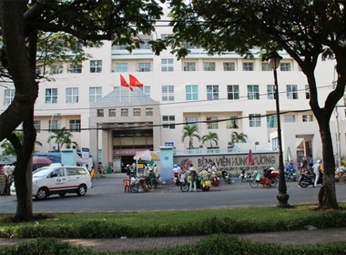 Bệnh viện phụ sản Hùng Vương (quận 5, TP HCM), nơi xảy ra vụ bé sơ sinh mất tích vào tối 17/3.