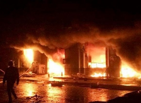 Đám cháy lớn ở chợ Phố Hiến diễn ra trong đêm
