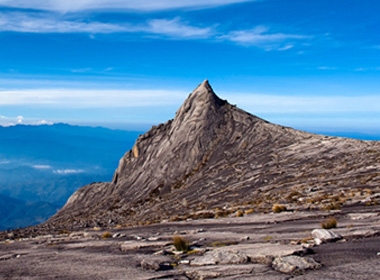 Đỉnh Kinabalu - điểm đến của nhiều bạn trẻ Việt Nam thời gian gần đây. Ảnh: Malaysia Tourism