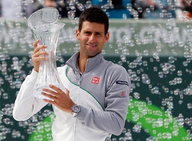 Djokovic với chức vô địch Giải Miami Masters 2014 - Ảnh: Reuters