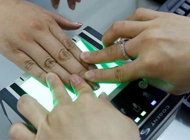 Khẳng định của Cục trưởng Cục Cảnh sát đăng ký quản lý cư trú và dữ liệu Quốc gia về dân cư cho biết chưa gặp trường hợp nào không lấy được vân tay