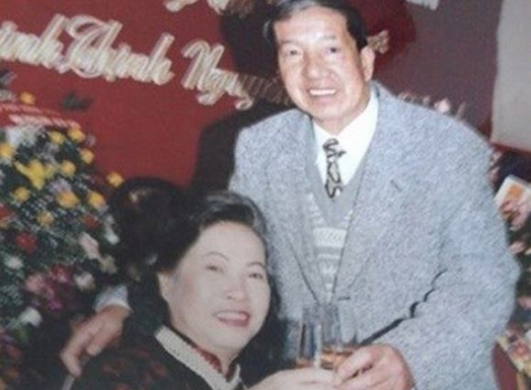 Vợ chồng nghệ sỹ Trịnh Thịnh trong ngày kỷ niệm 50 năm ngày cưới