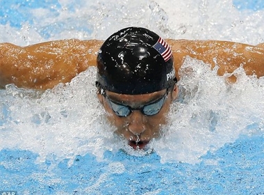 Phelps sắp trởi lại 'đường đua xanh'