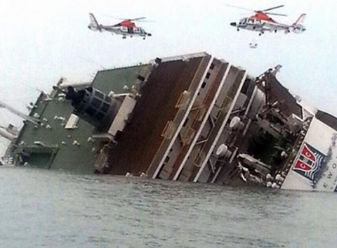 Tàu chở khách bị chìm ở Hàn Quốc