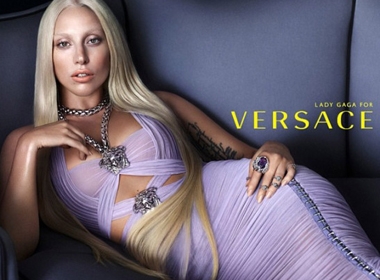 Lady Gaga với hình ảnh khiến fan bất ngờ