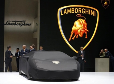 Lamborghini vào Việt Nam với showroom đầu tiên tại Hà Nội.