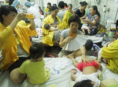 Bệnh viện Bạch Mai vẫn còn nhiều ca mắc sởi đang điều trị