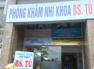 Phòng khám BS Tú vẫn mở cửa bình thường vào sáng sớm 7/5