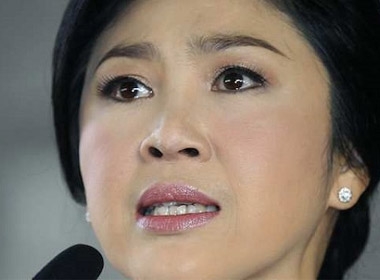 Nữ thủ tướng Thái Lan Yingluck Shinawatra bị tòa án phế truất vì lạm quyền
