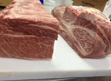Thịt bò Kobe có giá bán hơn 4 triệu đồng/kg