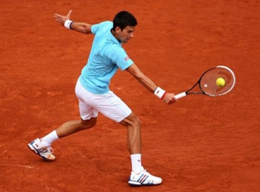 Djokovic để thua set đầu tiên tại Roland Garros 2014