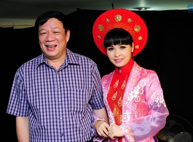 Trang Nhung nhận lời cầu hôn vào ngày doanh nhân Ngô Nhật Phương bị tuyên án