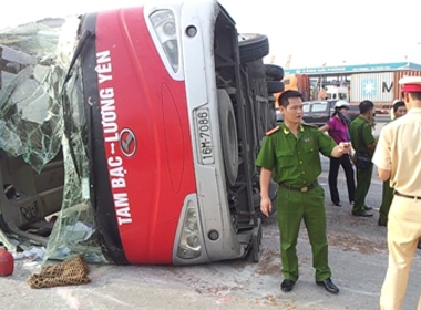 Hải Phòng: Tai nạn giao thông kinh hoàng khiến gần 30 du khách bị trọng thương