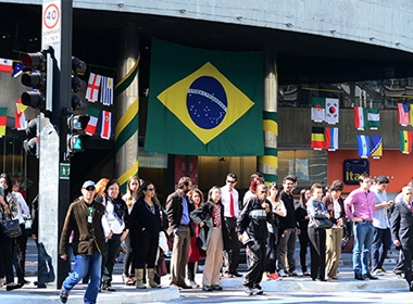 World Cup 2014: Phố phường Sao Paulo tràn ngập không khí bóng đá trước giờ G