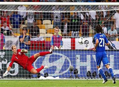 Anh luôn thất thế trước Italia trong gần 4 thập niên qua