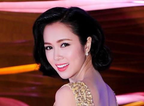 Vũ Ngọc Anh đẹp quyến rũ