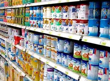Nhiều dòng sản phẩm của các hãng sữa đã giảm giá trước giờ chót