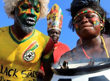 World Cup 2014: Ghana hoang dã và lá bùa máu chó