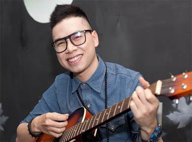 Hoàng Tôn hát sai lời 'Màu hoa đỏ' của Thuận Yến