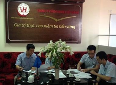 Nghe lén 14.000 điện thoại: Cơ quan công an làm việc với đại diện của Công ty Việt Hồng. 
